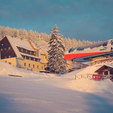 Hotel Straszny Dwor Duszniki Zdrój Esterno foto