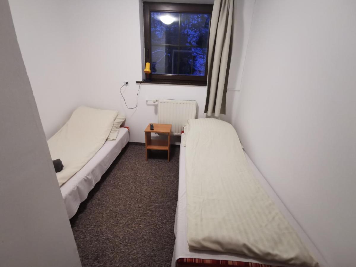 Hotel Straszny Dwor Duszniki Zdrój Camera foto