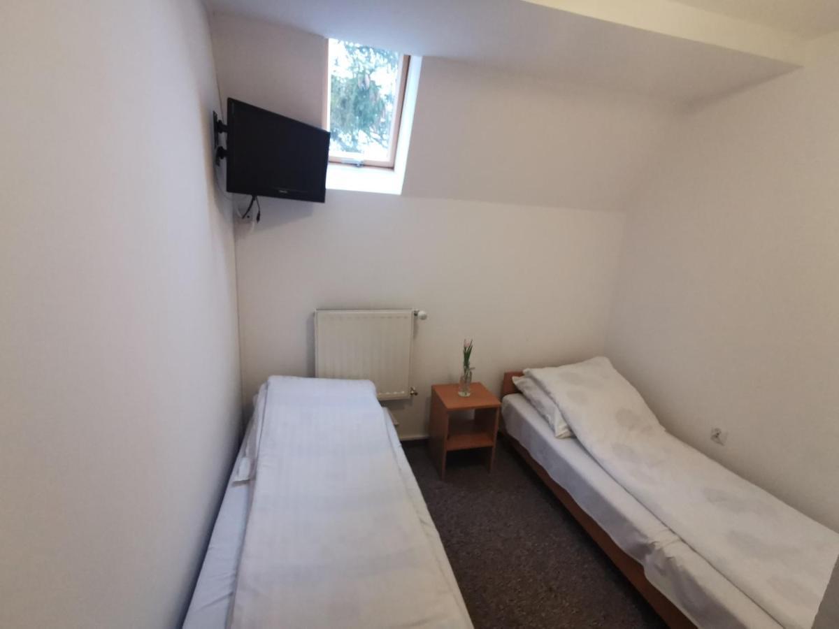 Hotel Straszny Dwor Duszniki Zdrój Camera foto
