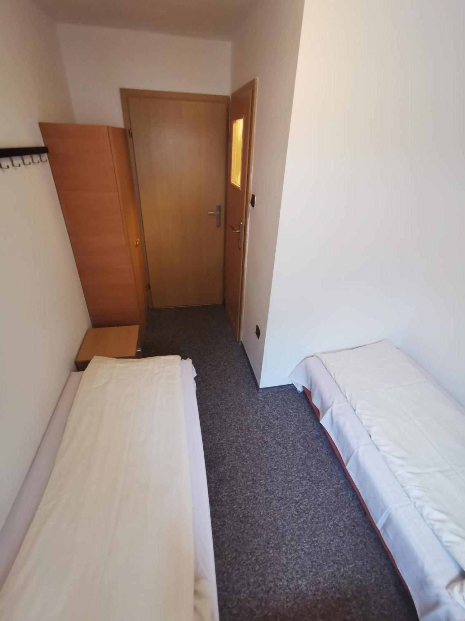 Hotel Straszny Dwor Duszniki Zdrój Camera foto