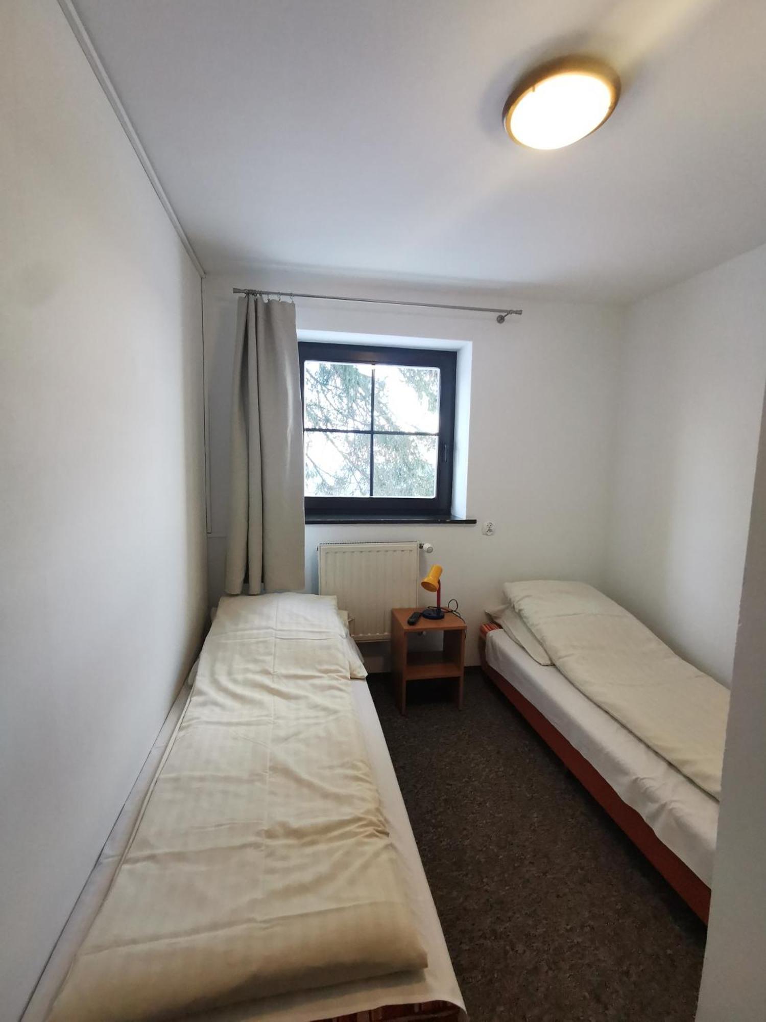 Hotel Straszny Dwor Duszniki Zdrój Camera foto