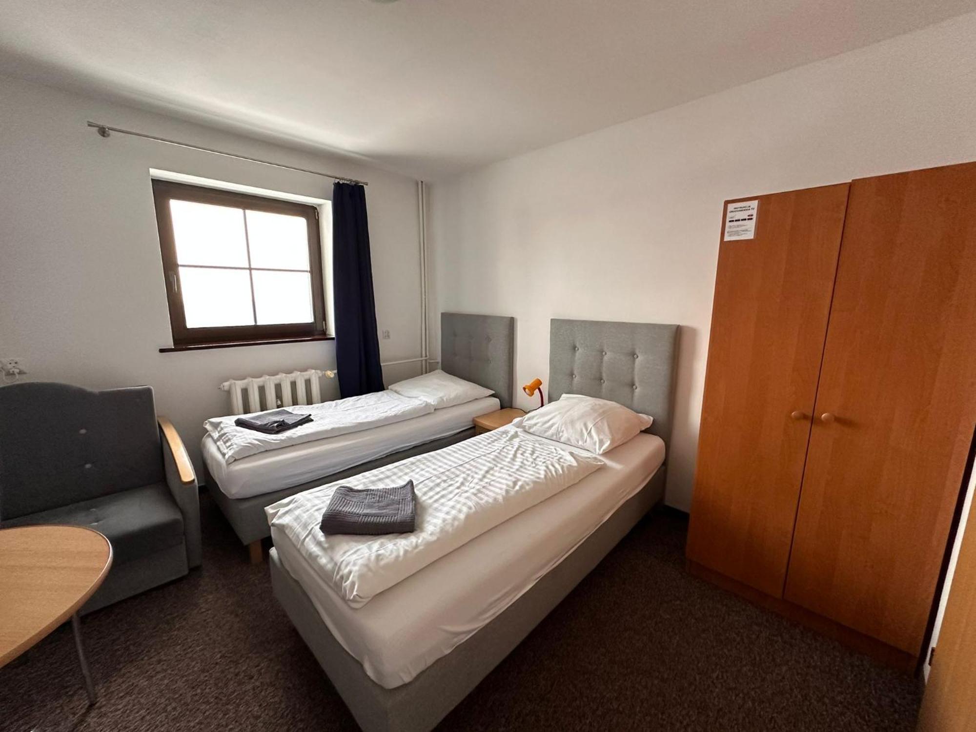 Hotel Straszny Dwor Duszniki Zdrój Camera foto