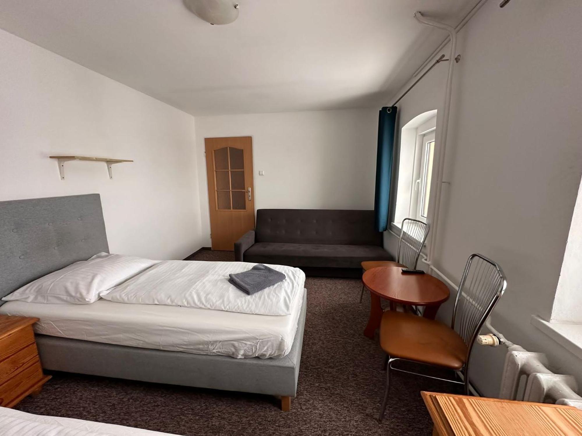 Hotel Straszny Dwor Duszniki Zdrój Camera foto