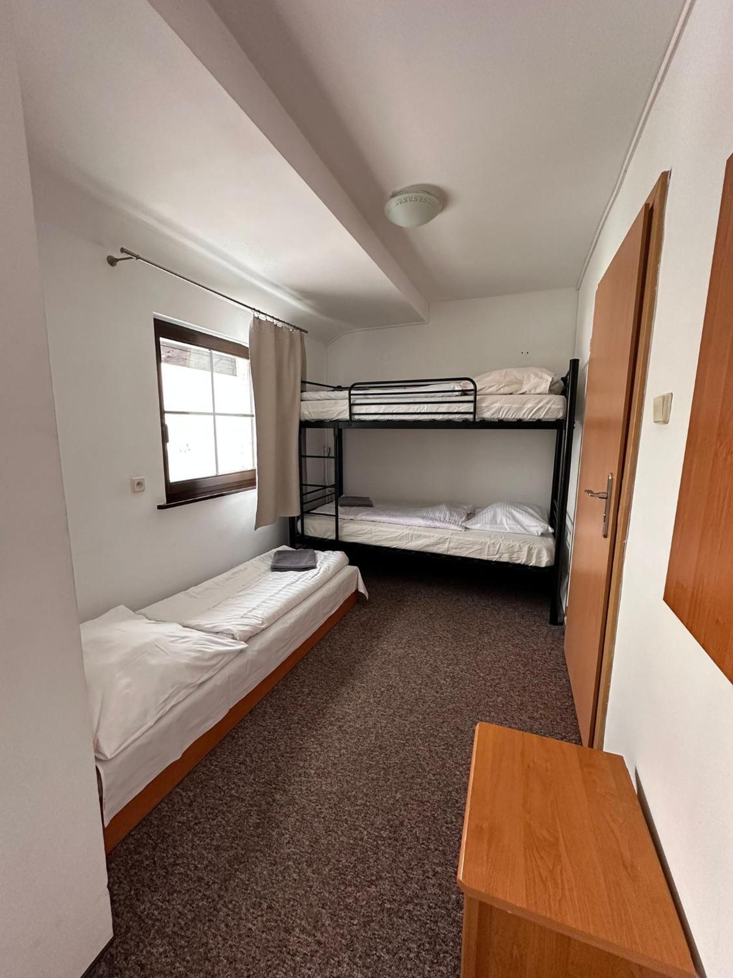 Hotel Straszny Dwor Duszniki Zdrój Camera foto